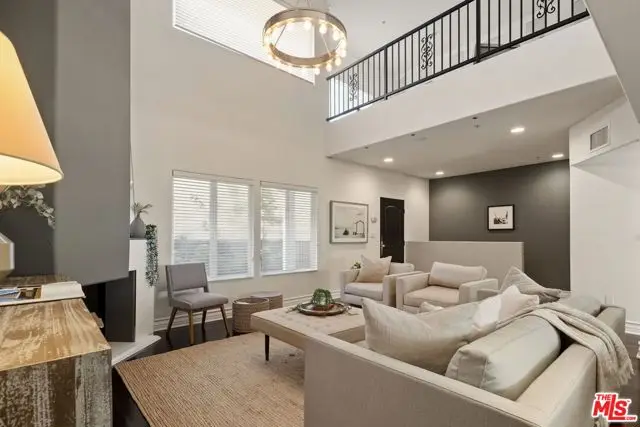 1717 S Barrington Avenue #103, Los Angeles, CA 90025 - Image #3