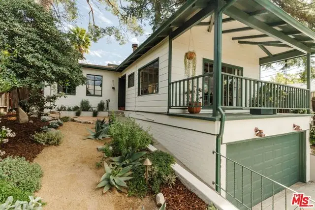 10514 Silverton Avenue, Tujunga, CA 91042 - Image #2