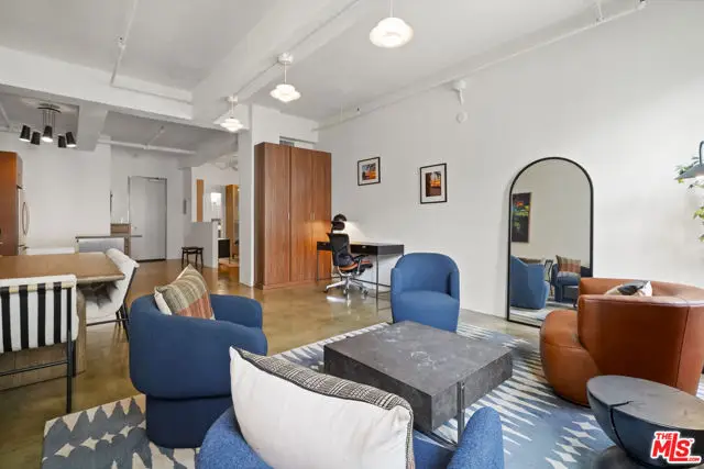 849 S Broadway #403, Los Angeles, CA 90014 - Image #1