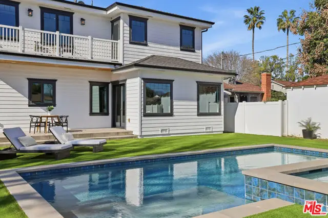 6032 Goodland Avenue, North Hollywood, CA 91606 - Image #2