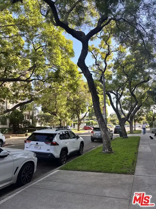 321 N Oakhurst Drive #306, Beverly Hills, CA 90210 - #2