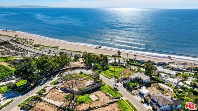 314 N Las Casas Avenue, Pacific Palisades, CA 90272 - #3