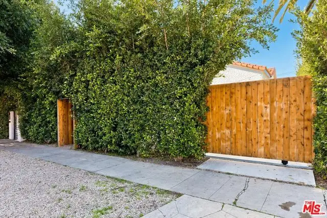 465 N Croft Avenue, Los Angeles, CA 90048 - Image #2