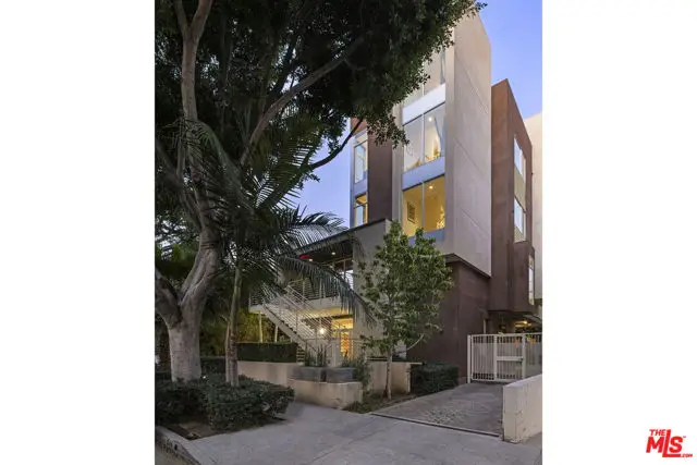 944 N Stanley Avenue #1, West Hollywood, CA 90046 - Image #2