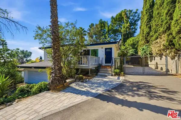 963 Pine Grove Avenue, Los Angeles, CA 90042