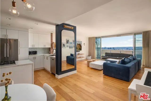 8787 Shoreham Drive #707, West Hollywood, CA 90069 - Image #2