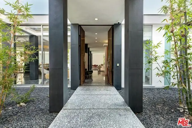 1163 Calle Vista Drive, Beverly Hills, CA 90210 - Image #3