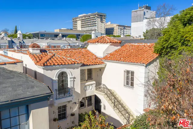 205 S Reeves Drive, Beverly Hills, CA 90212 - Image #2