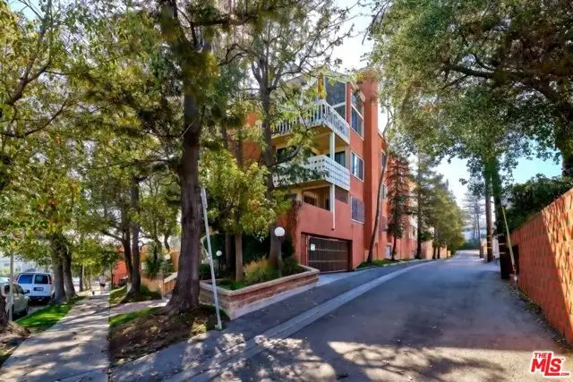 3315 Griffith Park Boulevard #101, Los Angeles, CA 90027 - Image #1