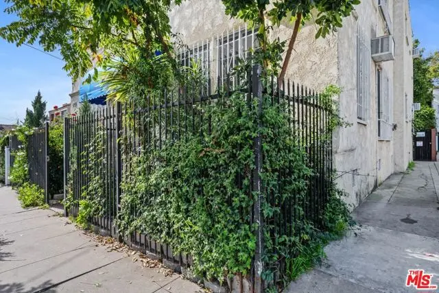 1347 N Mansfield Avenue, Los Angeles, CA 90028 - #3