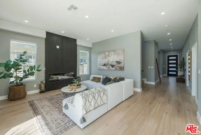 2130 W 238th Street, Torrance, CA 90501 - Image #2