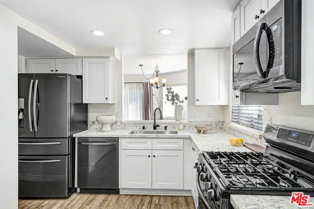 1890 Rory Lane #2, Simi Valley, CA 93063 - Image #3