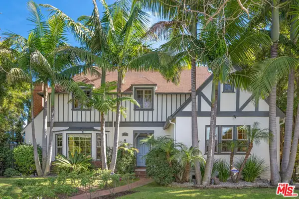 1174 Carmona Avenue, Los Angeles, CA 90019