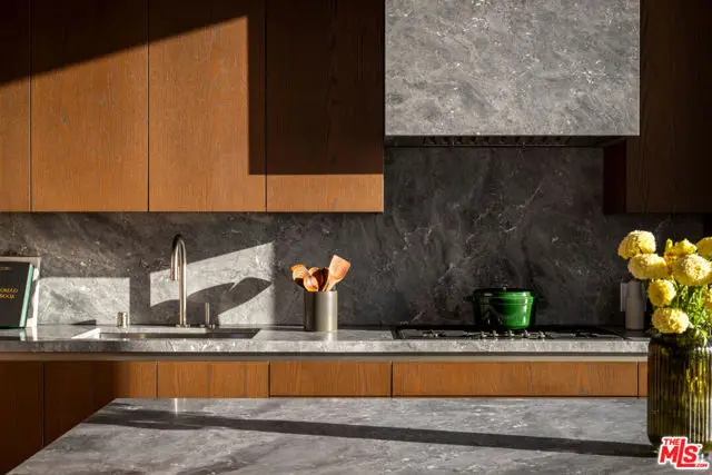 211 W Elm Court #3A, Los Angeles, CA 90067 - Image #3