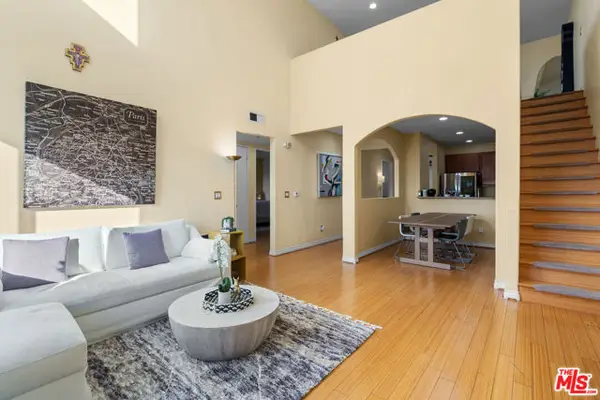 625 S Berendo Street #609, Los Angeles, CA 90005