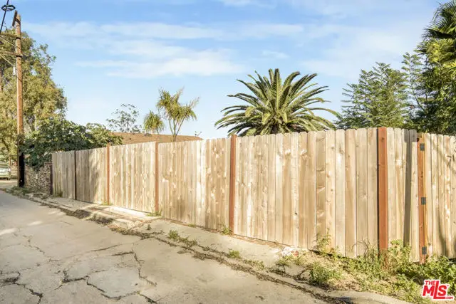 2334 Valentine Street, Los Angeles, CA 90026 - #3