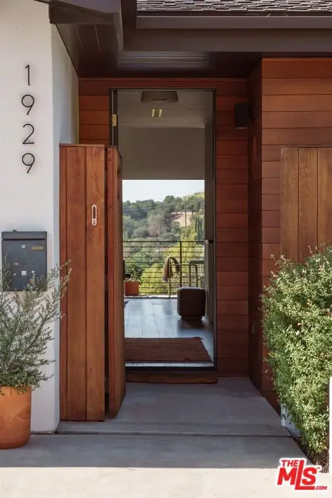 1929 Phillips Way, Los Angeles, CA 90042 - #3