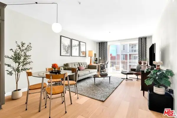 3740 Santa Rosalia Drive #302, Los Angeles, CA 90008