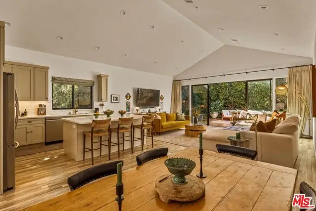 5919 Encino Avenue, Encino, CA 91316 - #3