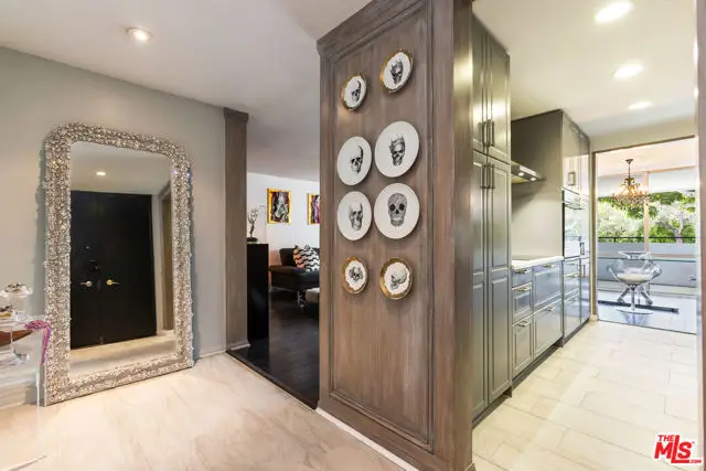 848 N Kings Road #102, West Hollywood, CA 90069 - #2