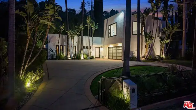 4858 Topeka Drive, Tarzana, CA 91356 - #1
