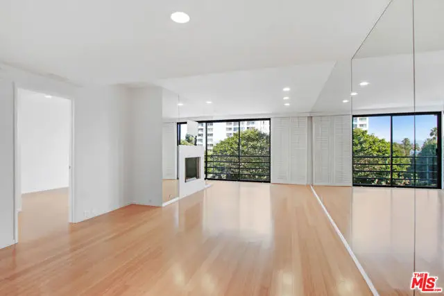 2910 Neilson Way #408, Santa Monica, CA 90405 - #2