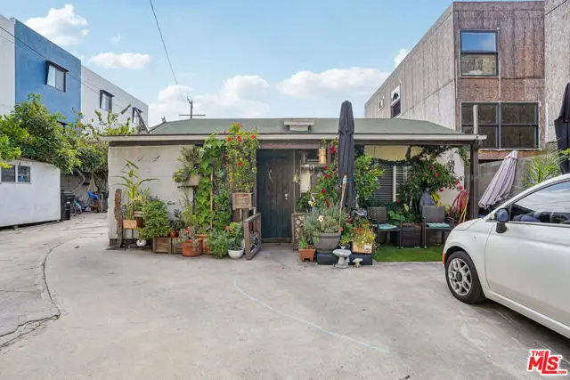 1158 N Kenmore Avenue, Los Angeles, CA 90029 - #3