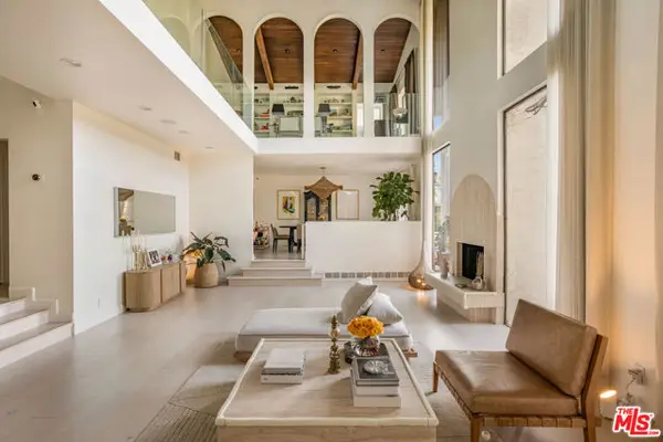 2299 Gloaming Way, Beverly Hills, CA 90210