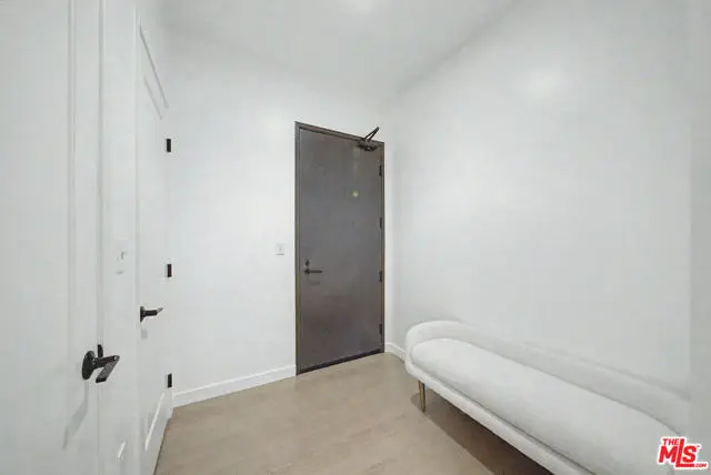 1050 S Grand Avenue #905, Los Angeles, CA 90015 - #2