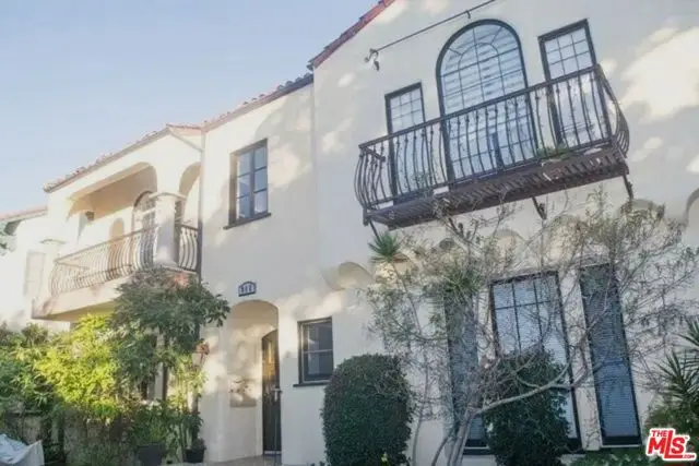 942 S Mansfield Avenue, Los Angeles, CA 90036 - #2