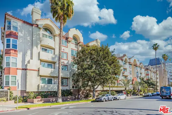 620 S Gramercy Place #301, Los Angeles, CA 90005