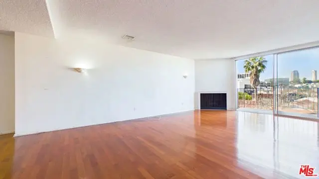 450 S Maple Drive #403, Beverly Hills, CA 90212 - #2