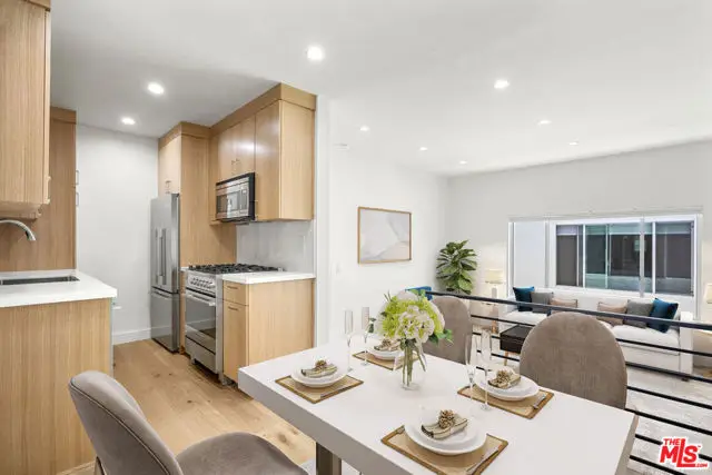 837 11th Street #7, Santa Monica, CA 90403 - Image #3