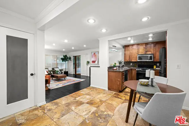 950 N Kings Road #160, West Hollywood, CA 90069 - #3