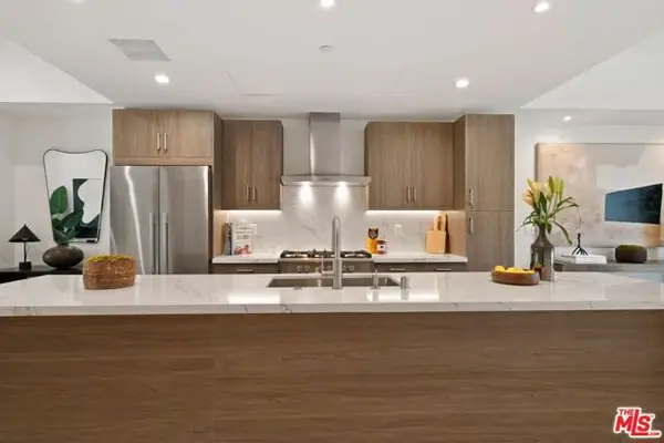 3806 Verona Court, Los Angeles, CA 90066