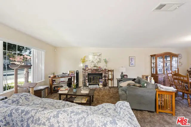 203 E Avenue R5, Palmdale, CA 93550 - #3