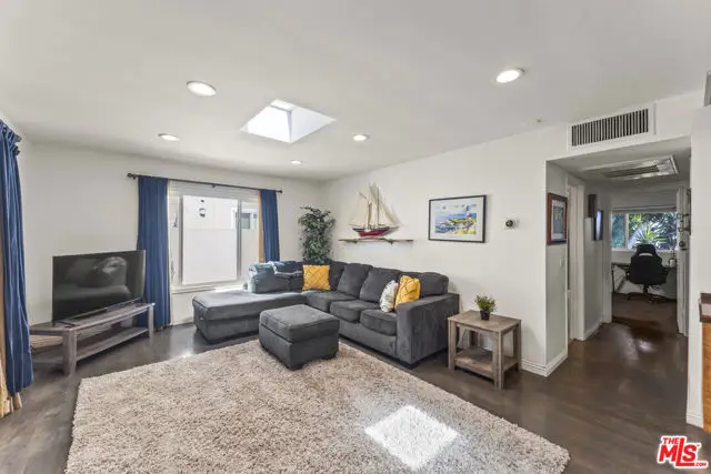 970 Palm Avenue #209, West Hollywood, CA 90069 - #3