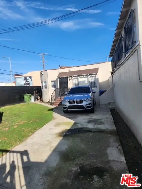 5806 3rd Avenue, Los Angeles, CA 90043 - #3