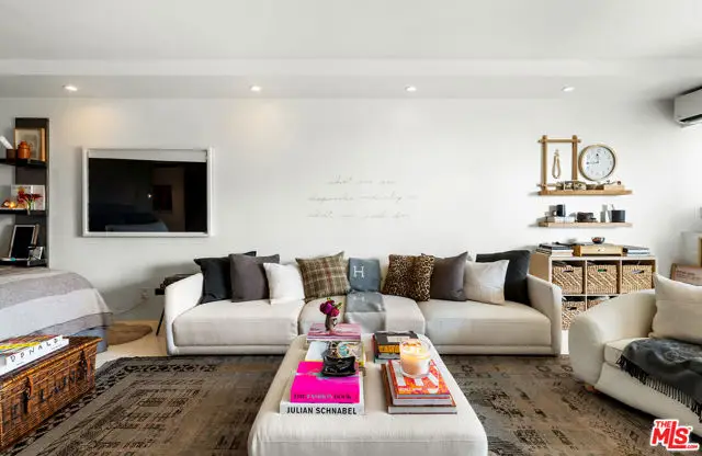 999 N Doheny Drive #811, West Hollywood, CA 90069 - #3