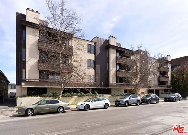 4822 Van Noord Avenue #6, Sherman Oaks, CA 91423 - #1