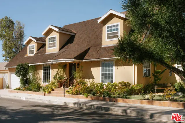 5741 Rolling Road, Woodland Hills, CA 91367 - #1