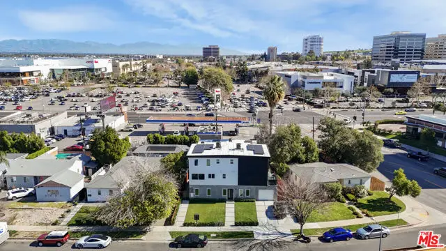 6422 Hanna Avenue, Canoga Park, CA 91303 - #3