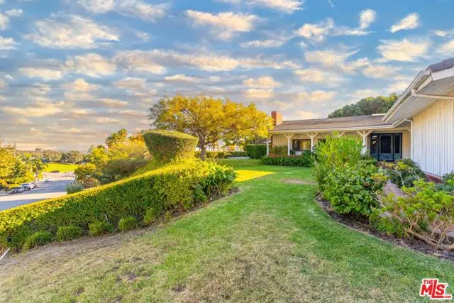 3825 Malibu Country Drive, Malibu, CA 90265 - #3