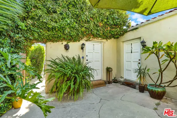 811 N Citrus Avenue, Los Angeles, CA 90038