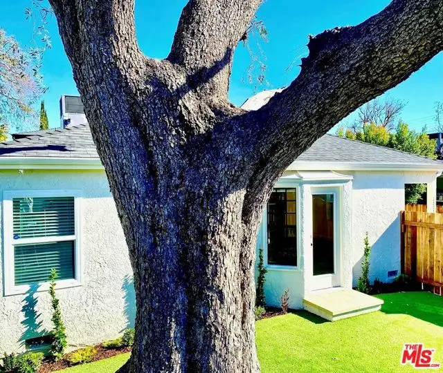 5222 Whitsett Avenue, Valley Village, CA 91607 - #2