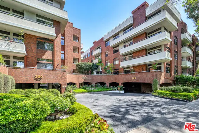 200 N Swall Drive #313, Beverly Hills, CA 90211 - #2