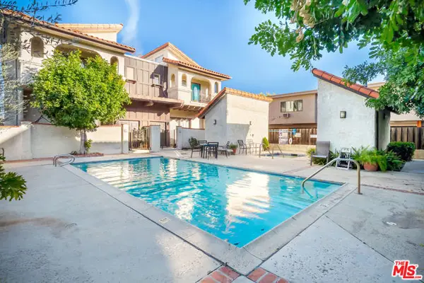 17824 Killion Street #G, Encino (los Angeles), CA 91316