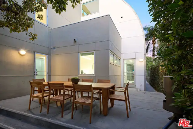 2409 Wilson Avenue, Venice, CA 90291 - #3