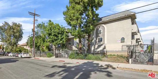 9034 Willis Avenue #14, San Fernando Valley, CA 91402 - #3