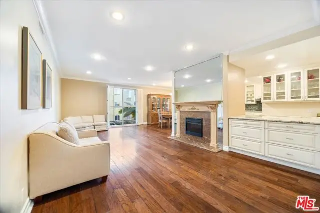 4949 Genesta Avenue #201, Encino, CA 91316 - #3